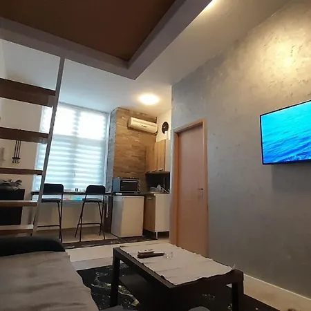 Arizona Apartment *